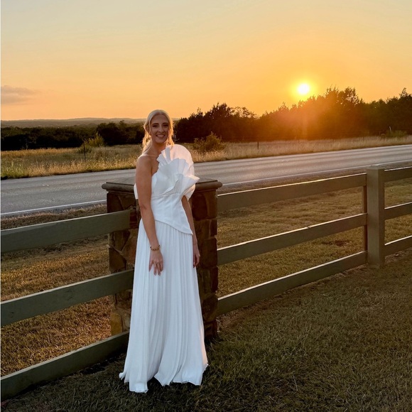 Acler Asymmetrical White Dress - Picture 6 of 6